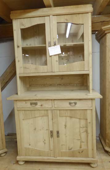 antiker K�chenschrank